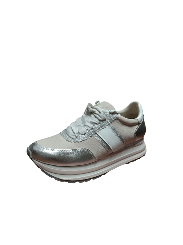 Sneakers in het zilver/roze Sneakers in het zilver/roze