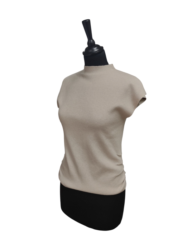 Pull met korte mouwen in het beige (MAAT M/L) Pull met korte mouwen in het beige (MAAT M/L)