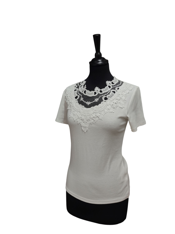 T-shirt met kant T-shirt met kant