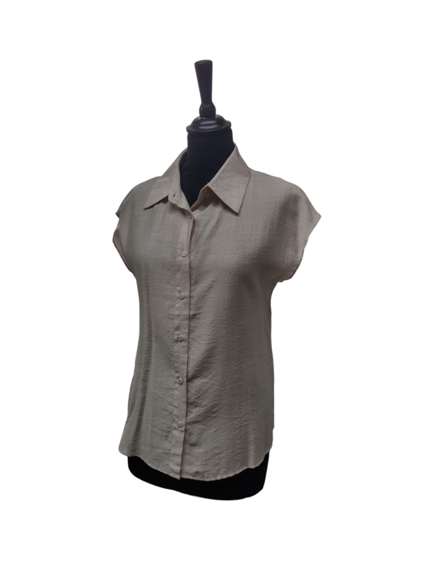Blouse met korte mouwen in het beige Blouse met korte mouwen in het beige