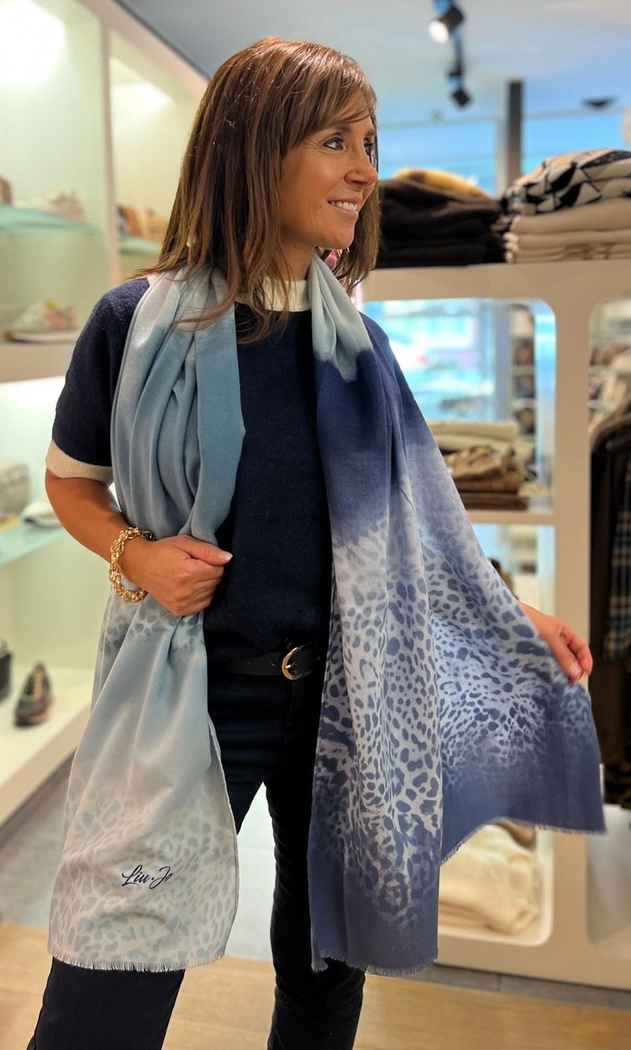 Sjaal met blauwe tinten van Liu Jo