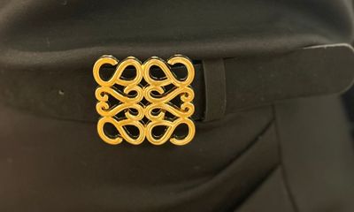 Zwarte riem met gouden detail