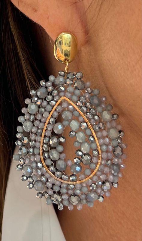 Mooie grijze oorbellen