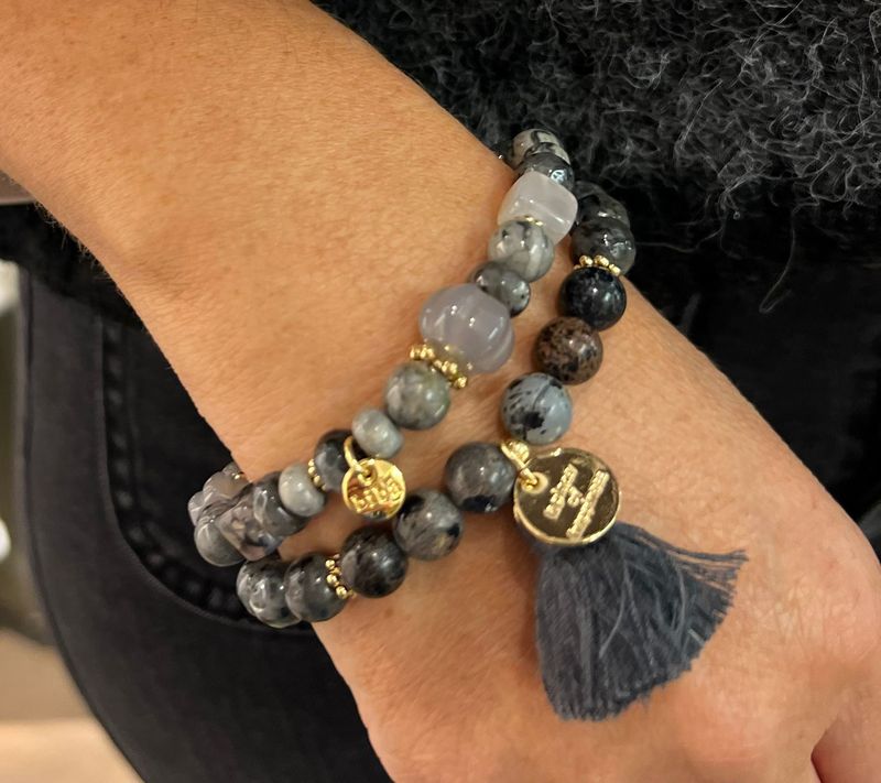 Set van twee armbaden in het grijs