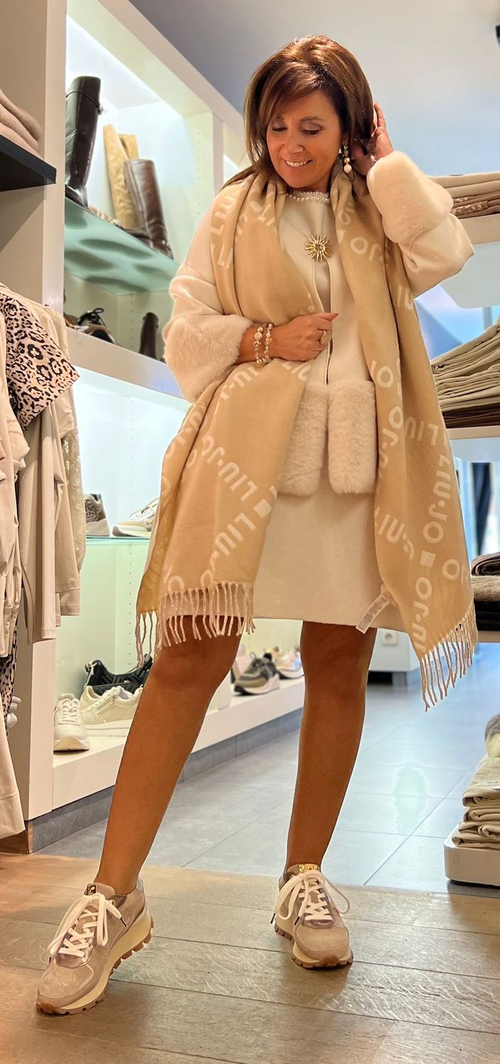 Sjaal in het beige van Liu Jo