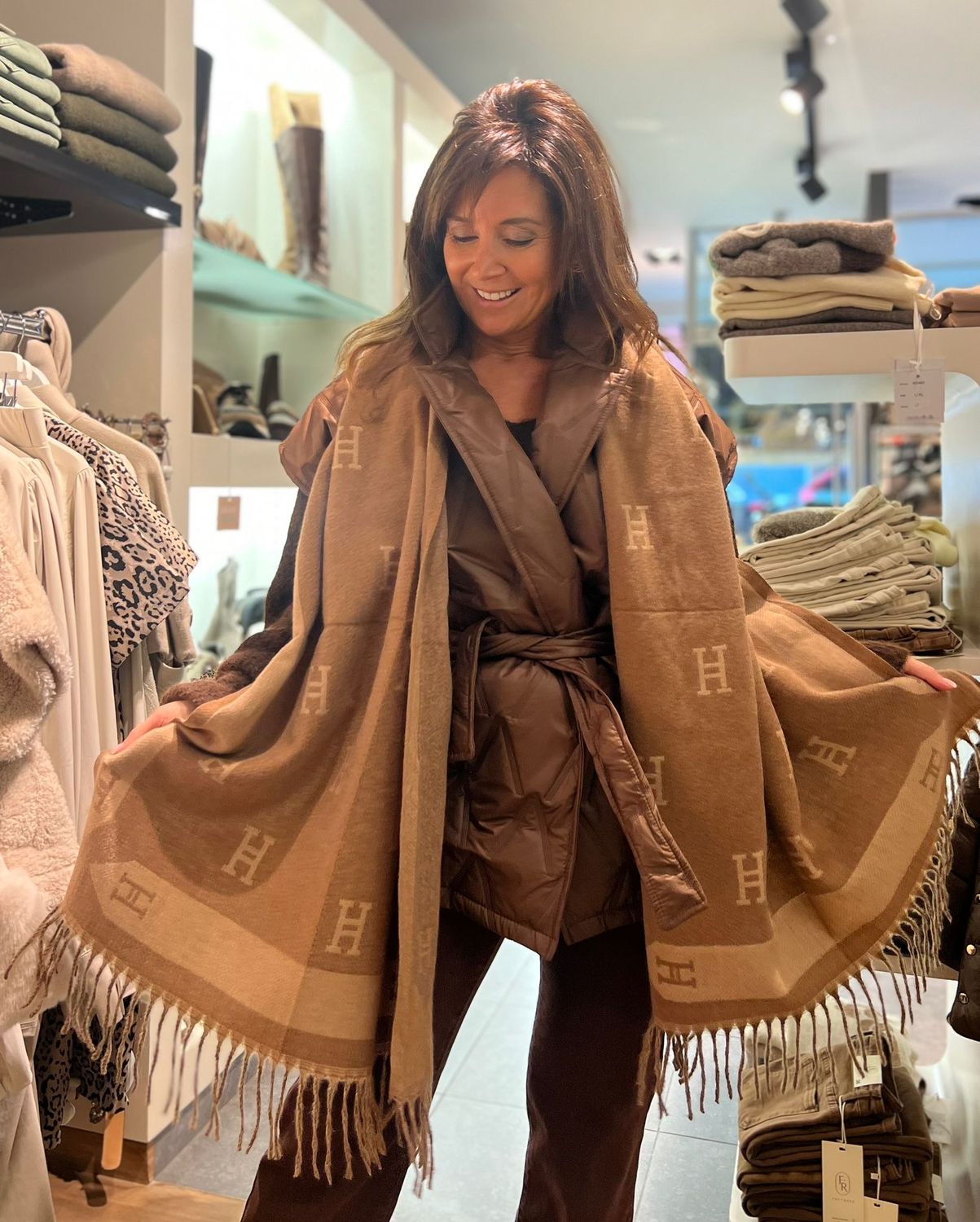 Prachtige sjaal met chocobruine tinten