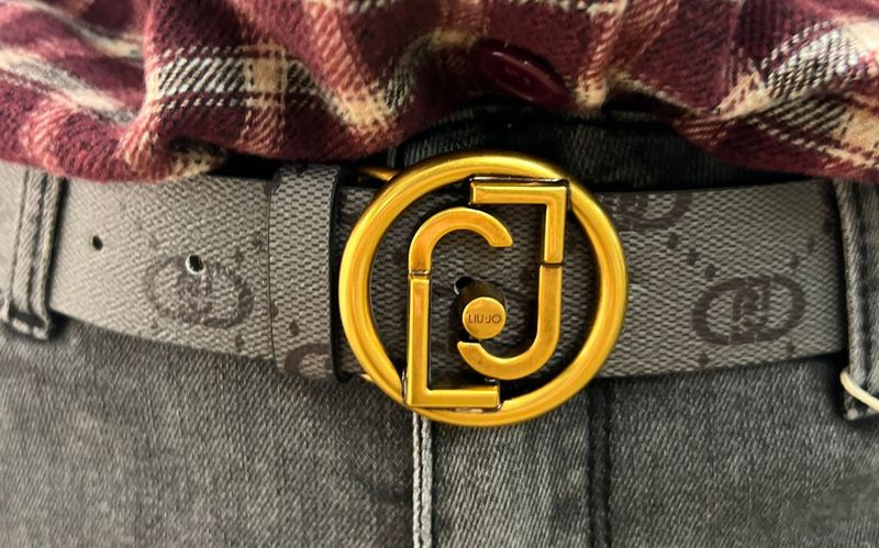 Grijze riem met gouden beugel van Liu Jo