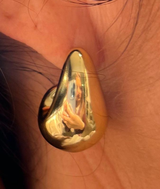 Goudkleurige oorbellen