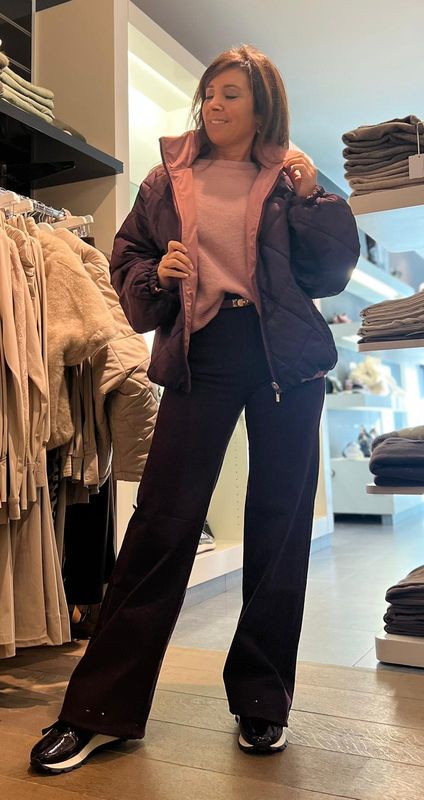 Auberginekleurige broek met wijde pijpen