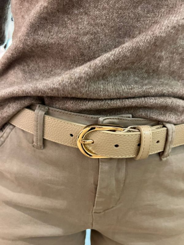 Taupekleurige riem in leder