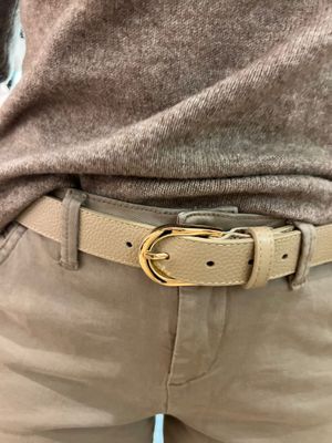 Taupekleurige riem in leder