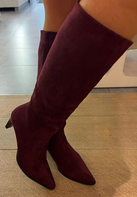 Bordeaux laarzen op een hakje