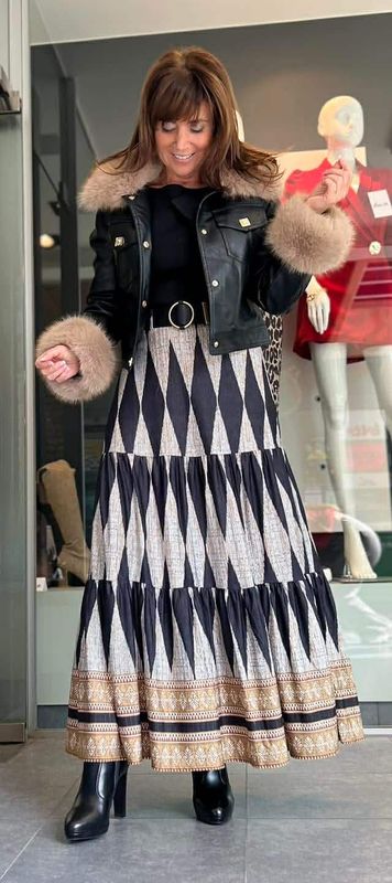 Geruite rok met zwart