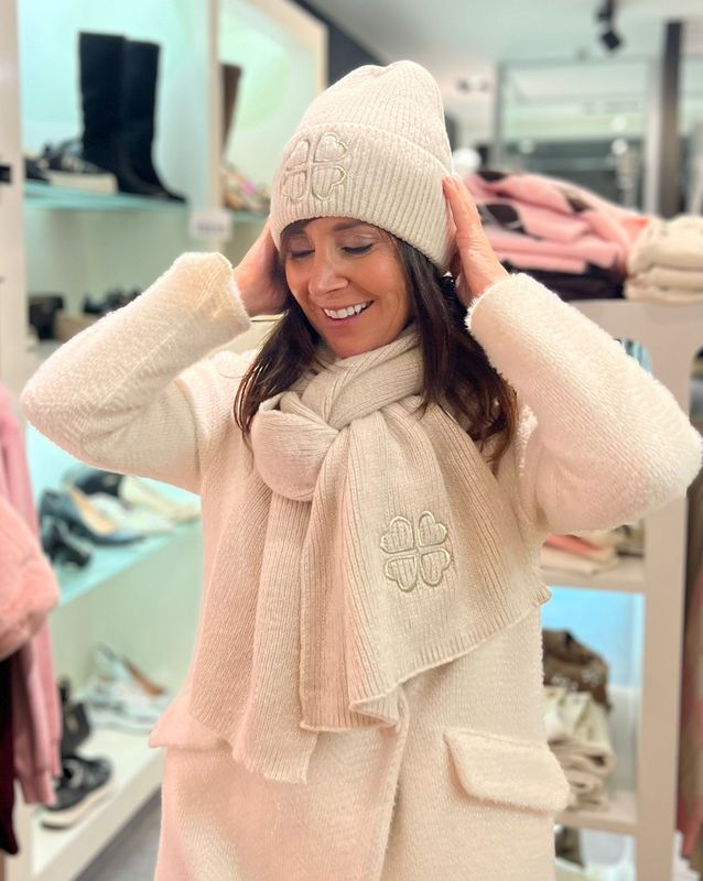 Kerstbox nr 18: sjaal + muts