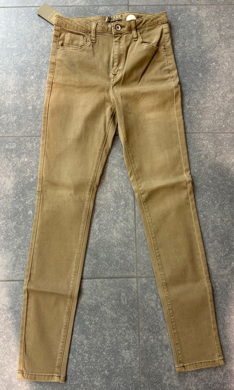 Beige aansluitende broek van toxik