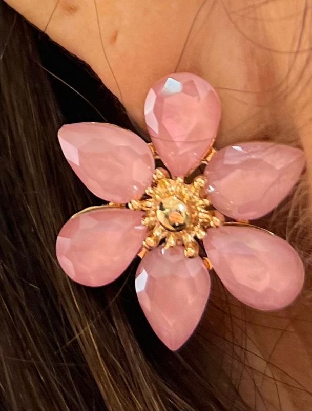 Bloemoorbellen in het roze