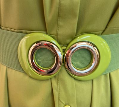 Riem op een rekker in het limoengroen