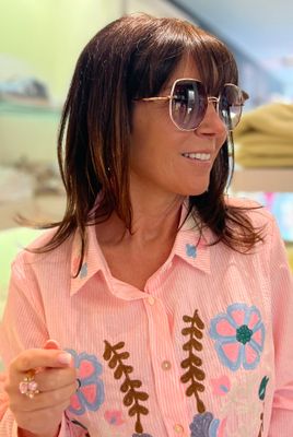 Zonnebril afgewerkt met wit