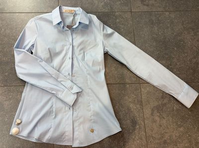 Lichtblauwe blouse