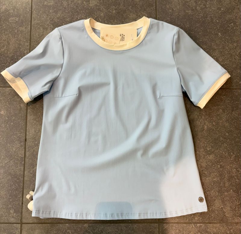 Lichtblauwe T-shirt in travelstof