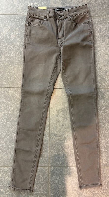 Grijze jeans straight-model Grijze jeans straight-model