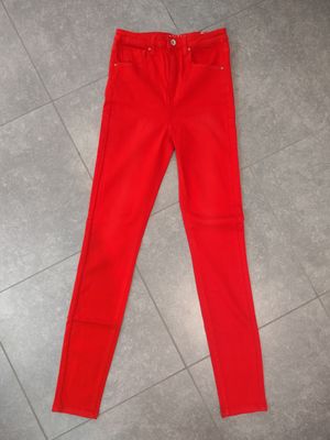 Rode skinny jeans