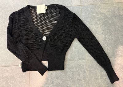Gehaakte gilet verkrijgbaar in twee verschillende kleuren