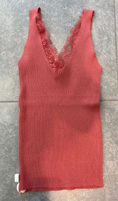 Topje in terracotta