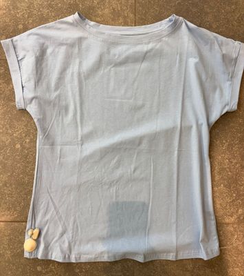 T-shirt verkrijgbaar in vijf verschillende kleuren