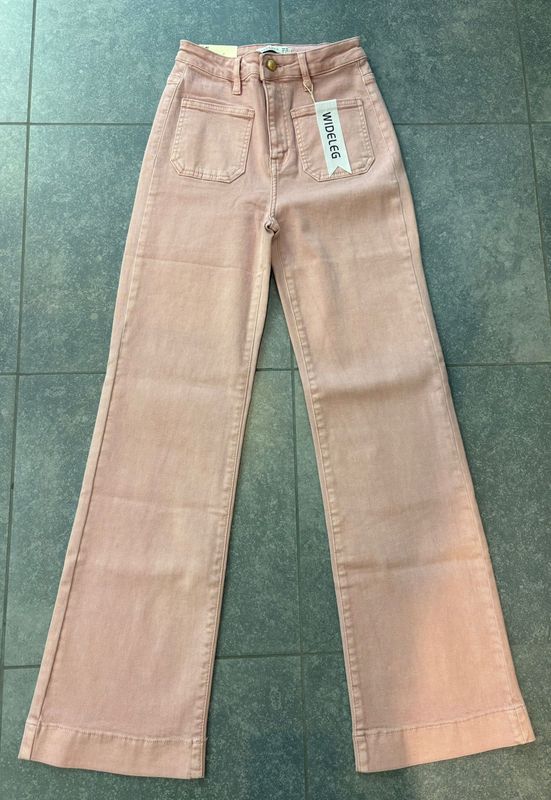 Roze jeansbroek