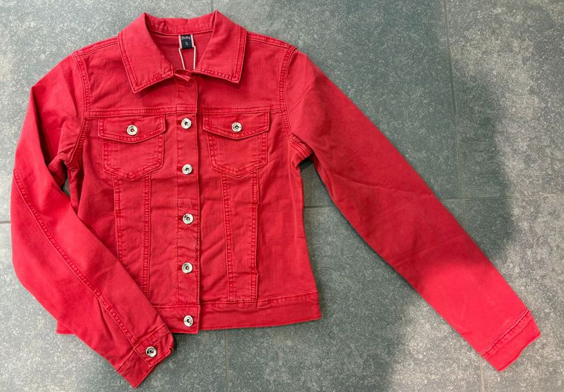 Rood jeansjasje