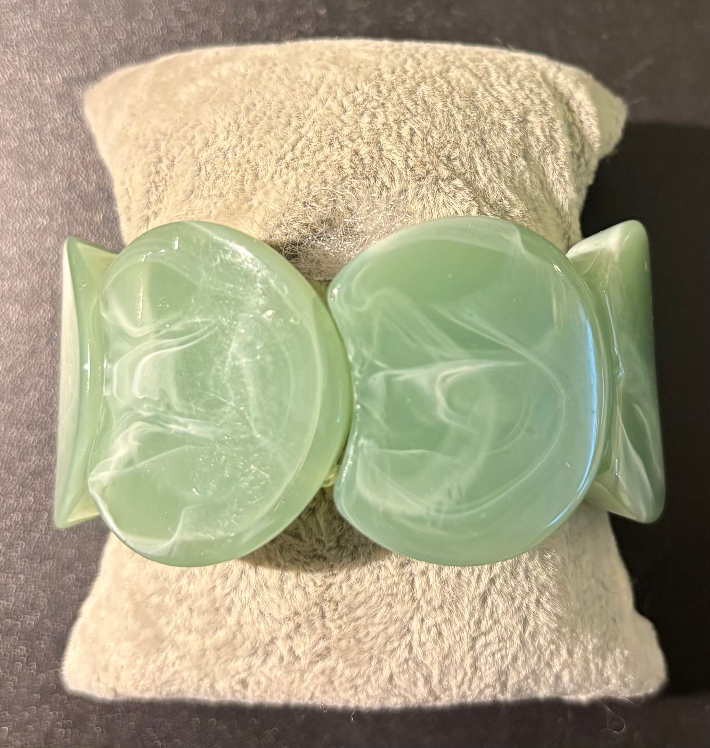 Brede armband in het muntgroen