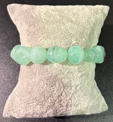 Armband in het muntgroen