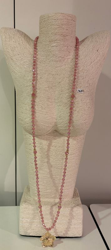 Lange roze ketting