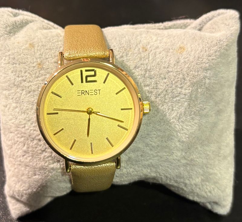 Goudkleurige horloge