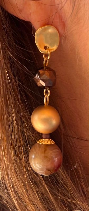 Oorbellen met chocobruin en goud