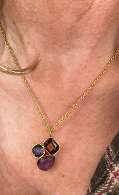 Ketting met aubergine stenen