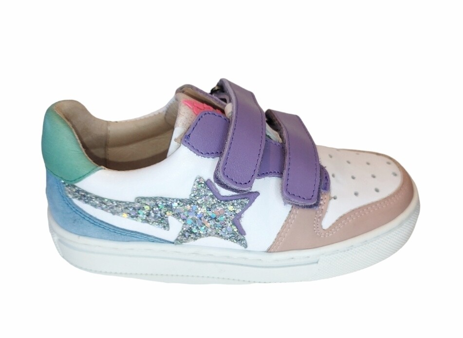 Acebos witte sneaker met kleuraccenten