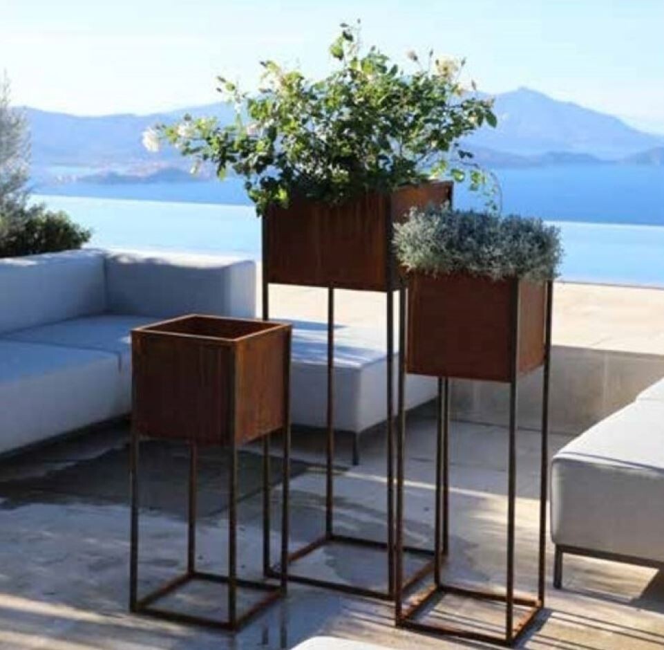 Plantenbak kader H80x33x33cm Plantenbak kader H80x33x33cm