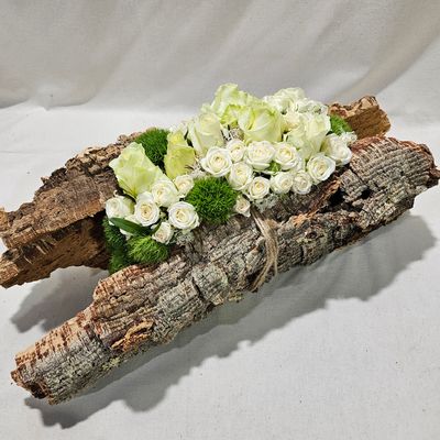 Bloemstuk FRB-606 schorsroosjes