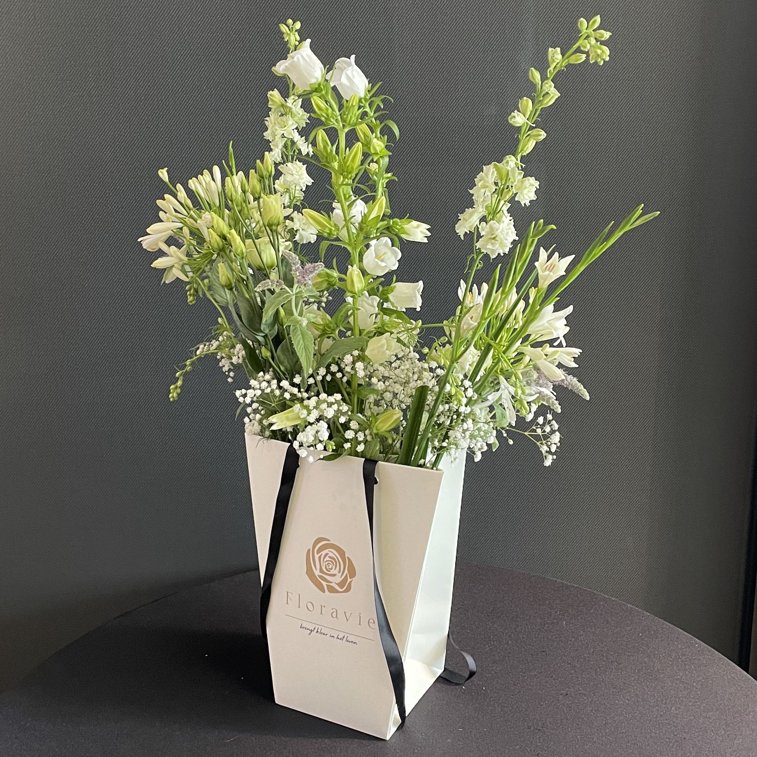 FBW-300 FBW-300, Afmeting: Bloementasje maat: M