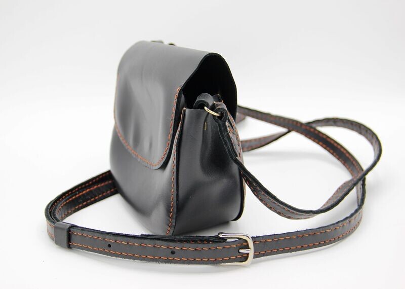 Petit sac à main en cuir de veau noir