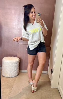 Chic grey