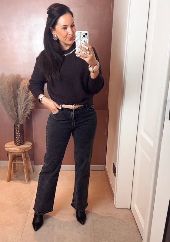 Straight Dark Grey jeans