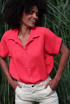 076 POLO BLOUSE MET KNOPEN