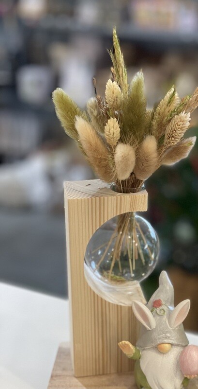 Droogbloemen in bolvaasje