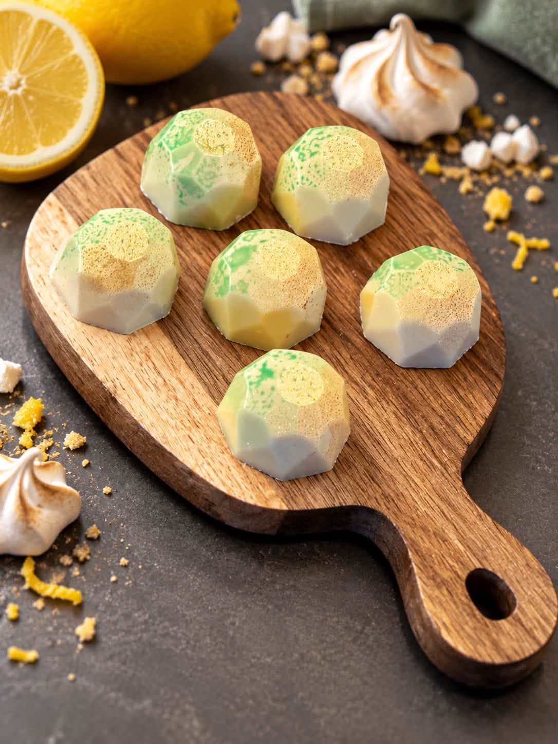 White chocolate lemon-meringue