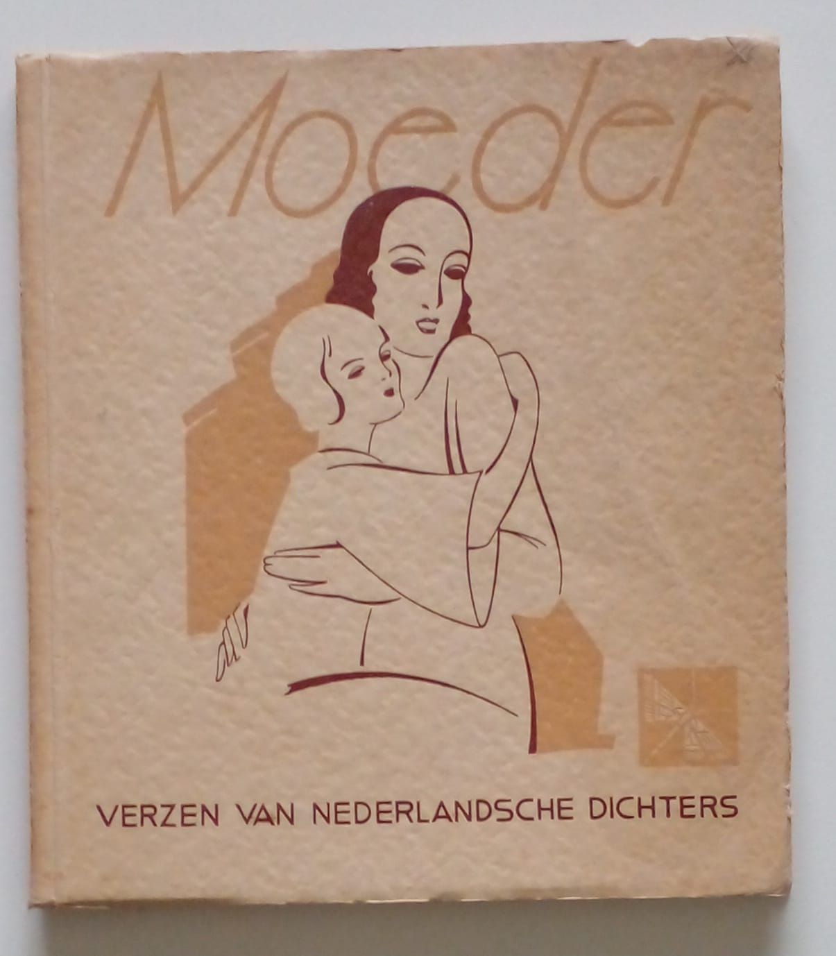 MOEDER [D10]