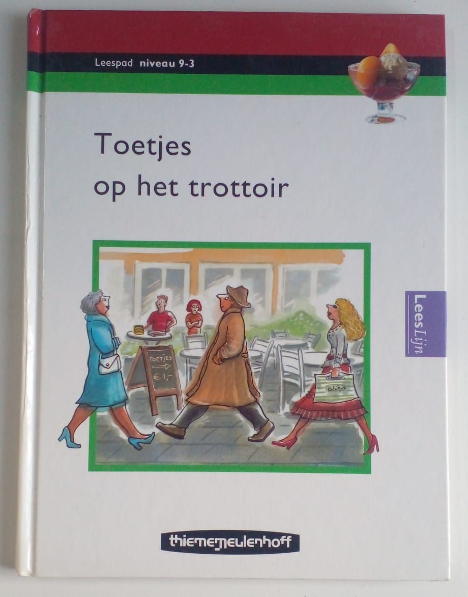 Toetjes op het trottoir 43