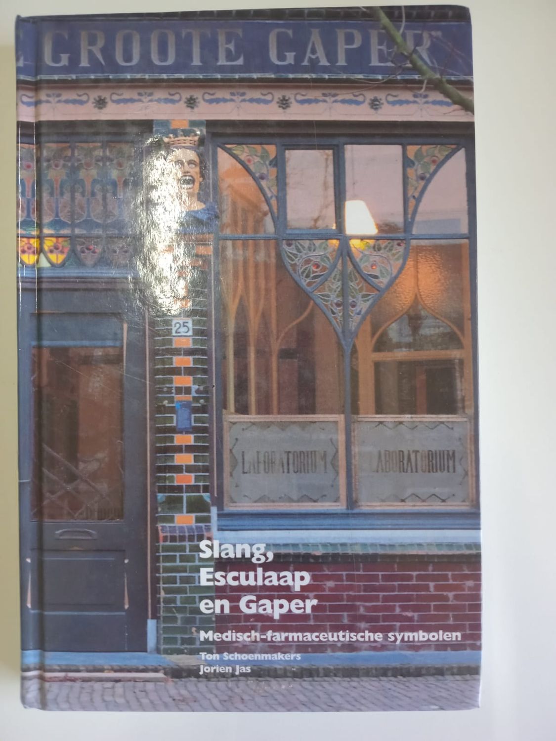 Slang, Esculaap en Gaper 64